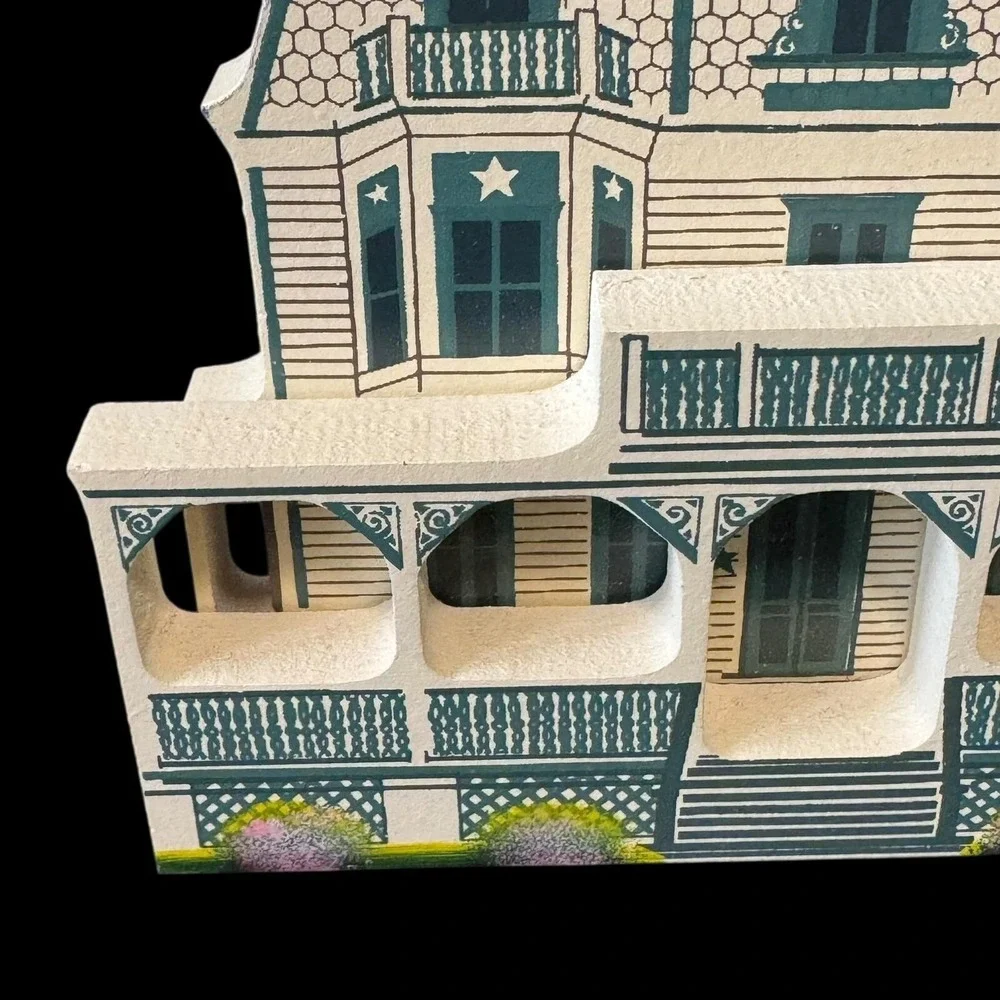 Morning Star Cape May, New Jersey Shelia's Collectibles 1992 Shelf Sitter‎